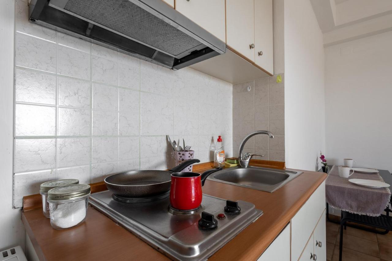 Elia Mini Suites 6 Larissa Bagian luar foto