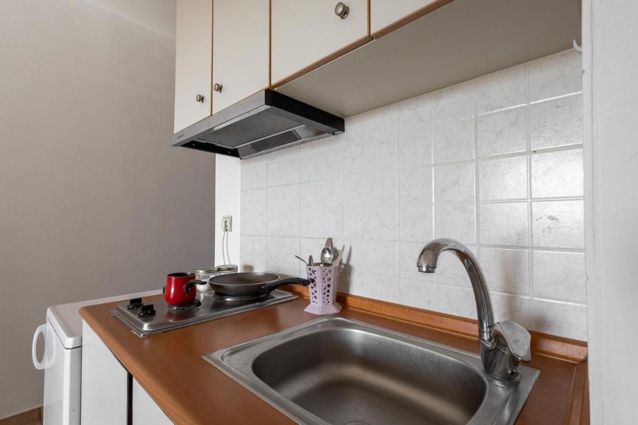 Elia Mini Suites 6 Larissa Bagian luar foto