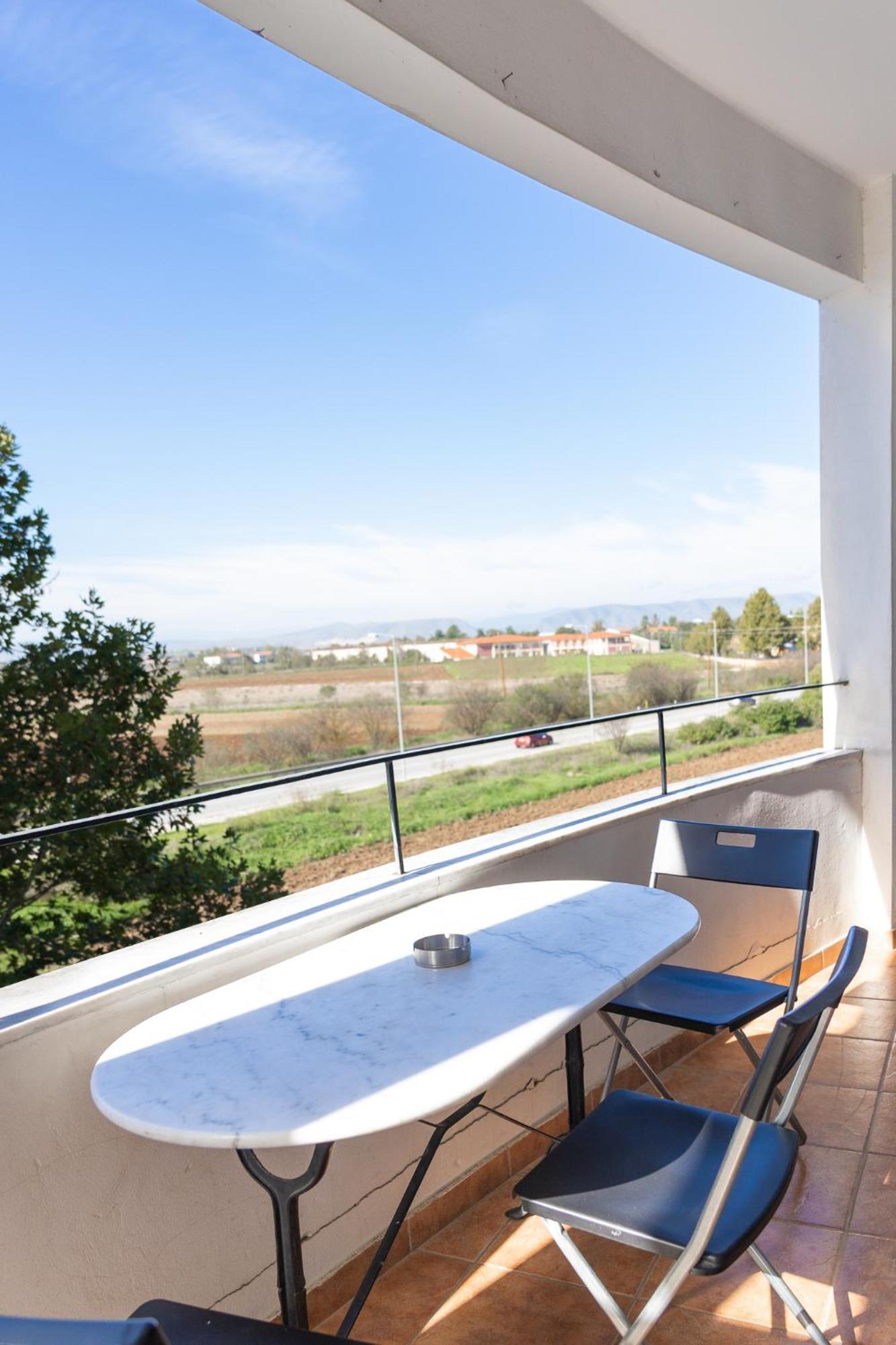Elia Mini Suites 6 Larissa Bagian luar foto